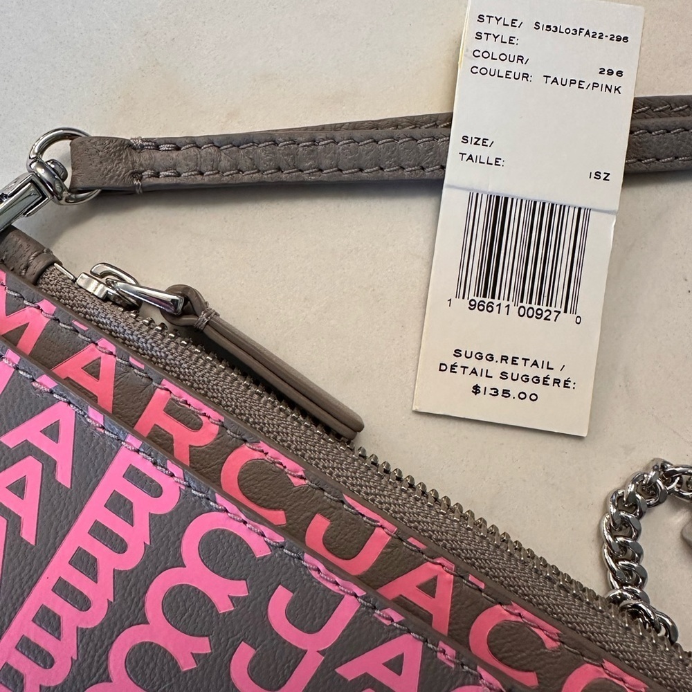 NWT！NEW！Marc Jacobs Monogram Top Zip Card Case with Handles pink & grey leather - Picture 5 of 6